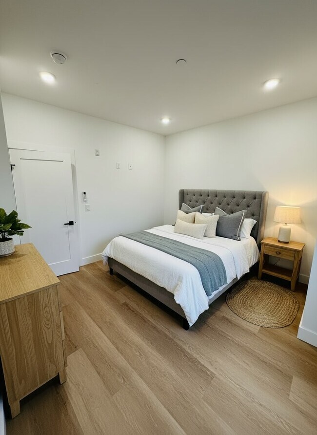 Building Photo - 178 W Seymour St