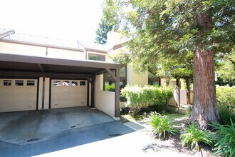 Building Photo - 55 and Older Condo in Sierra Lakeside