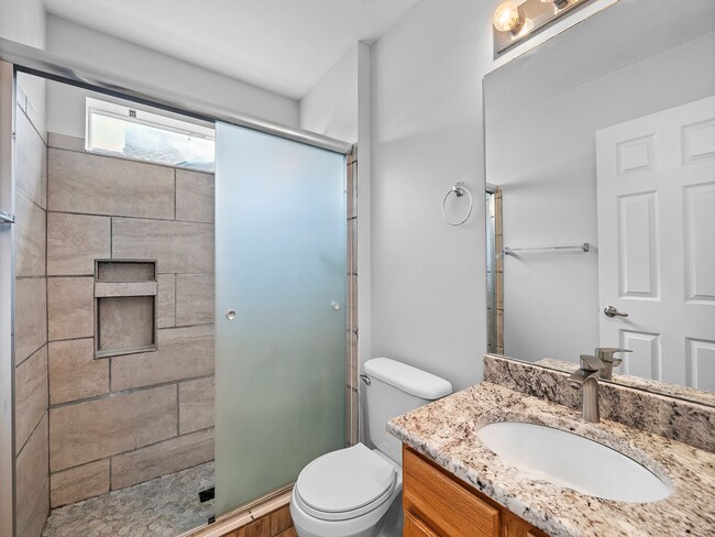 Building Photo - 3 Bed 2 Bath Home Available for Rent!!!