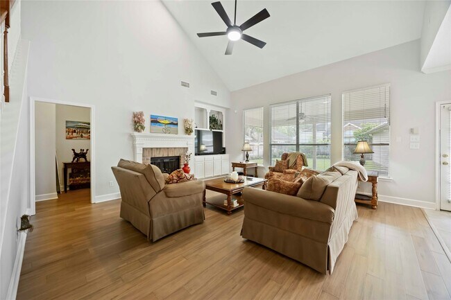 Building Photo - 13611 Delacey Ln