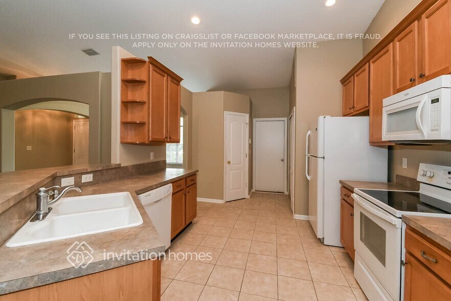 Building Photo - 2901 Westberry Hideaway Ct
