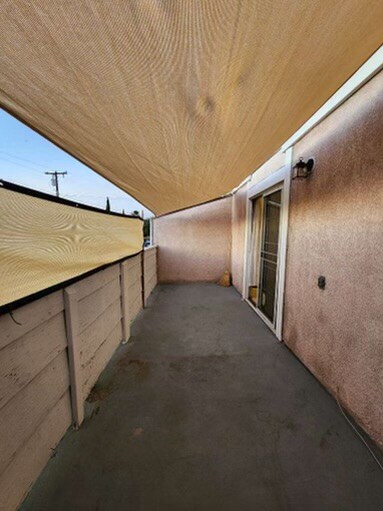 Building Photo - 1362 W Orange Grove Ave