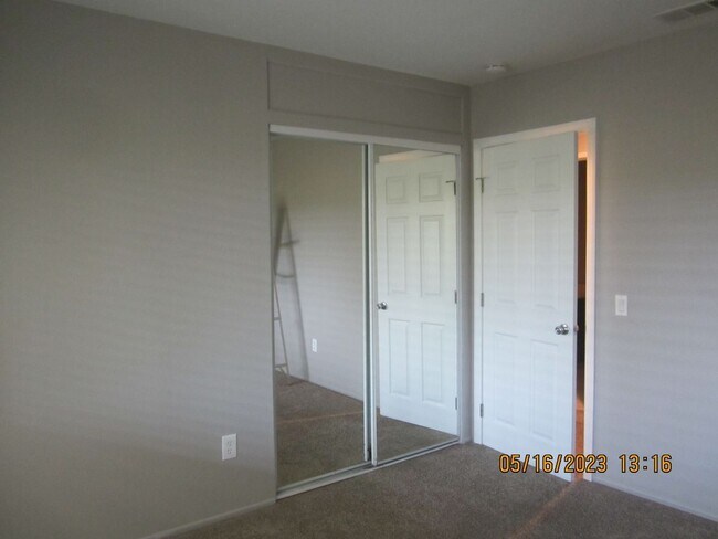 Building Photo - 4 br, 2 bath House - 1510 HIGHRIDGE