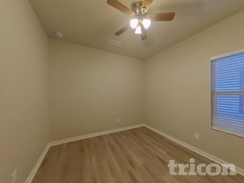 Building Photo - 1805 Ash Oak Ln