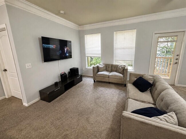Building Photo - 8848 Villa View Cir