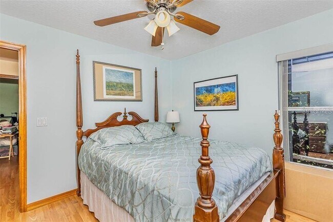 Building Photo - 10001 Highland Woods Ct