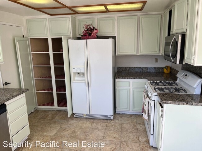 Building Photo - 4 br, 3 bath House - 142 Grenadine Way