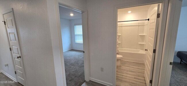 Building Photo - 6472 Slabinski Ln