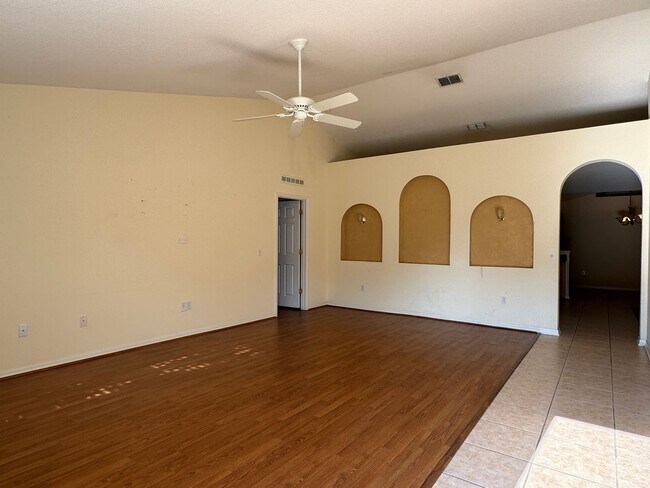 Building Photo - Available Now! Spacious 4-Bedroom, 2-Bath ...