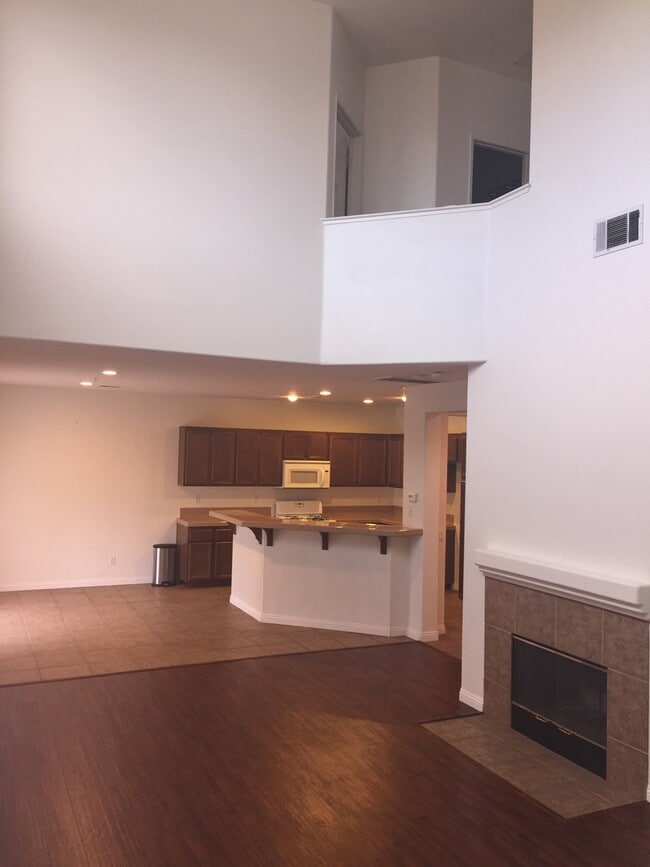 Building Photo - 13333 Snowbell Ln