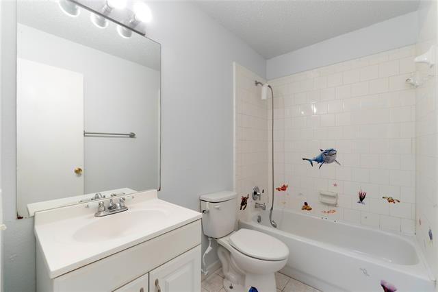 Building Photo - 206 Shady Brook Dr