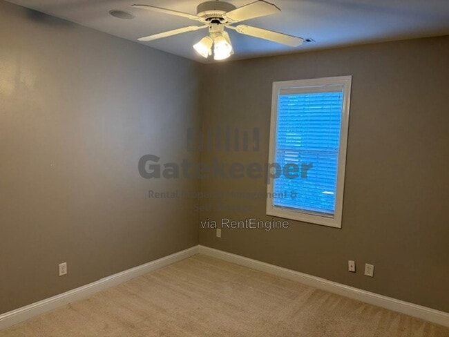 Building Photo - 208 Lenox Dr