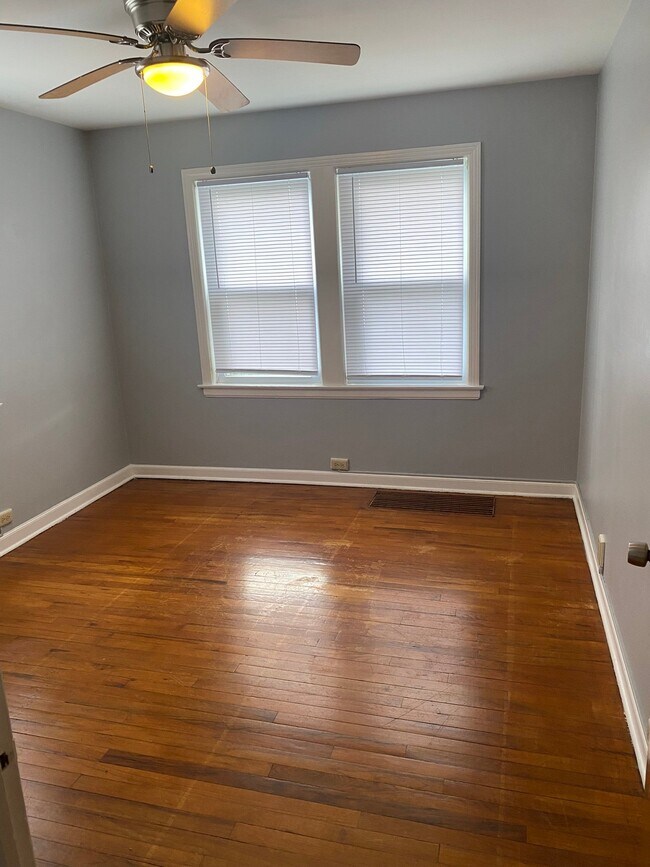 Building Photo - 804 Peoria St