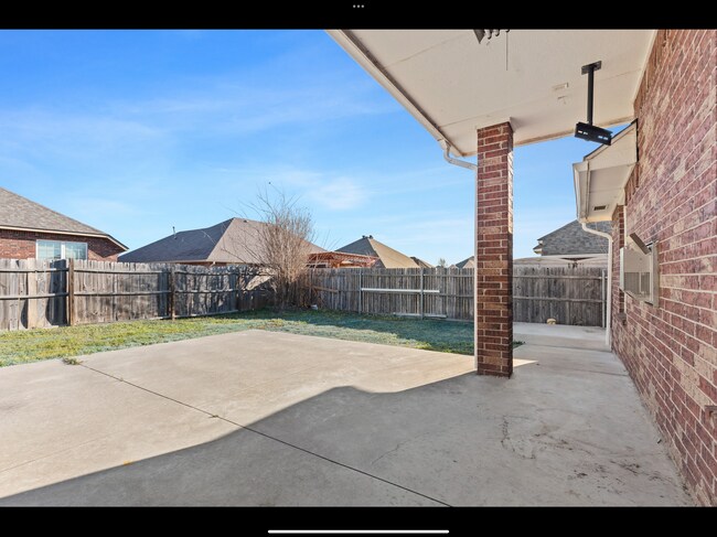 Building Photo - 2809 SW 92nd Ct