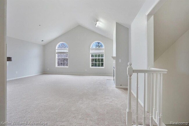 Building Photo - 28556 Carlton Way Dr