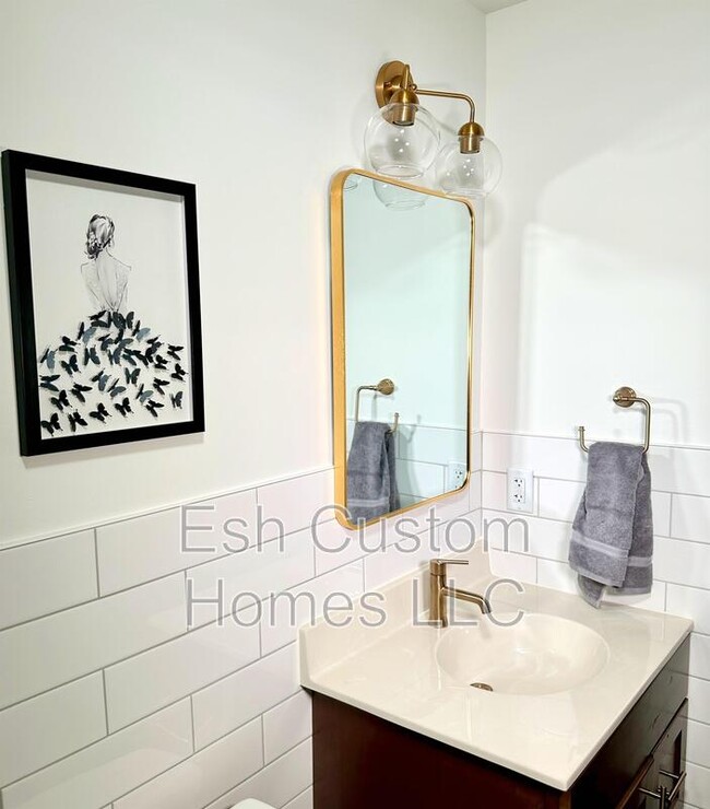 Building Photo - 437 W Grant St