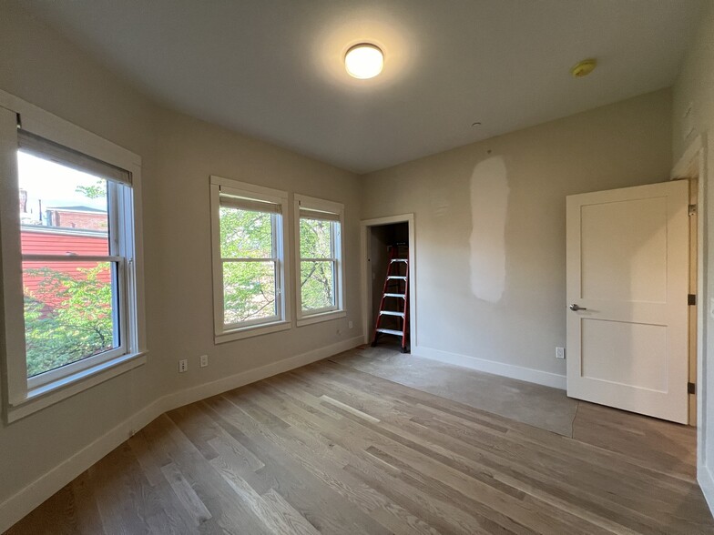 Building Photo - 56 JFK St