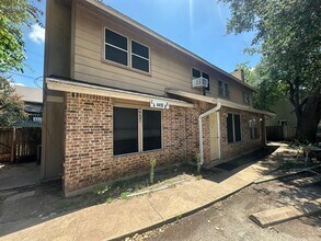 Building Photo - 2 Bed 1.5 Bath in Austin