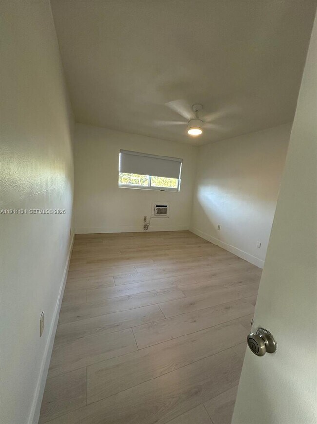 Building Photo - 12101 Griffing Blvd