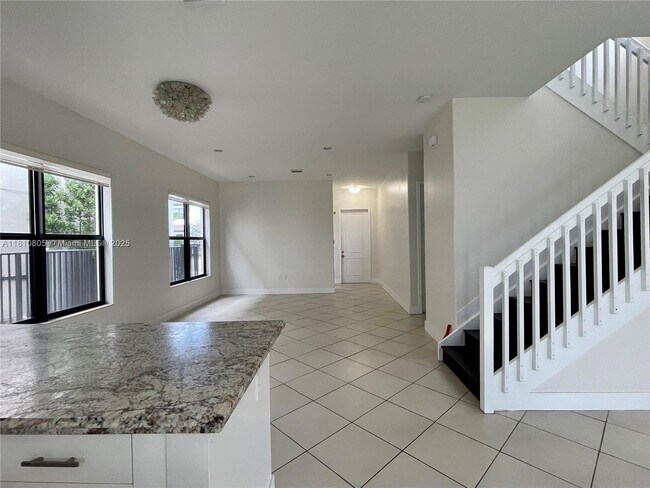Building Photo - 3316 W 98th Pl