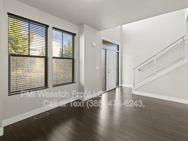 Building Photo - 4721 W Zig Zag Rd