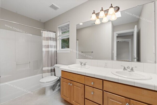 Building Photo - Spacious 3-Bedroom Home with Large Bonus Room & Loft in Bauer Highlands - Landscape Provided!