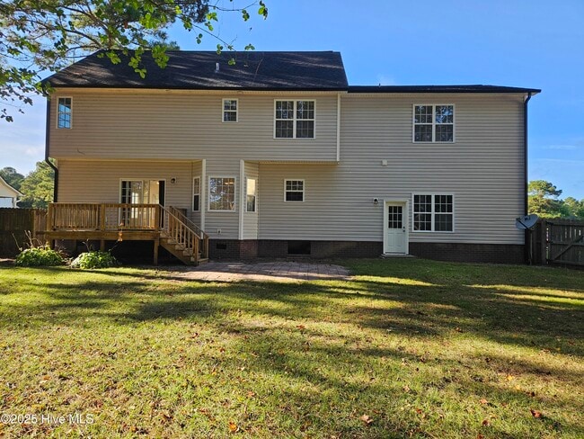 Building Photo - 313 Osprey Point Dr