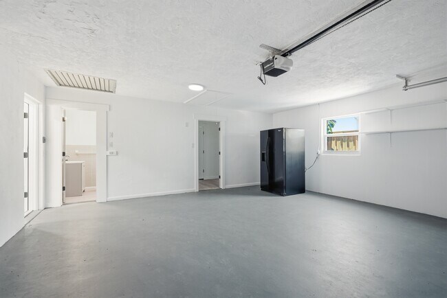 Building Photo - 1290 Michigan Blvd