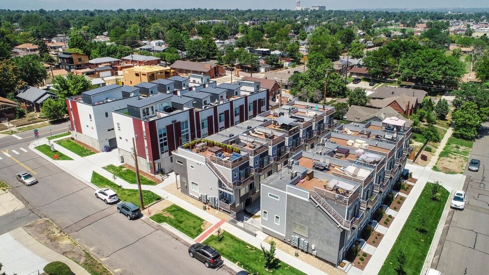 Building Photo - 1561 W 43rd Ave