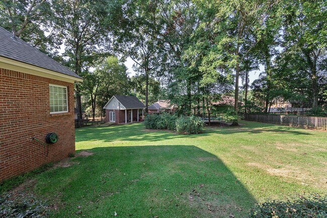 Building Photo - 55 Hickory Ln