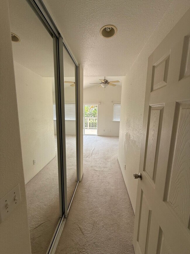 Building Photo - 4 Bedroom / 3 Bath House in The Islands Ga...