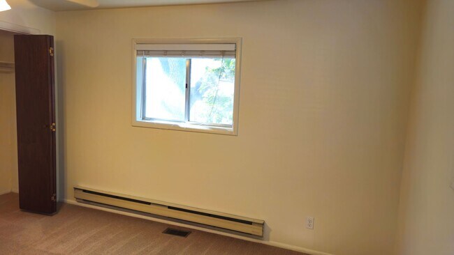 Building Photo - BG Properties, L.L.C.