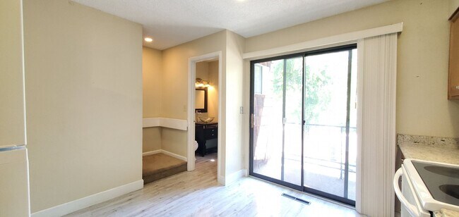 Building Photo - Condo in the heart of Billings