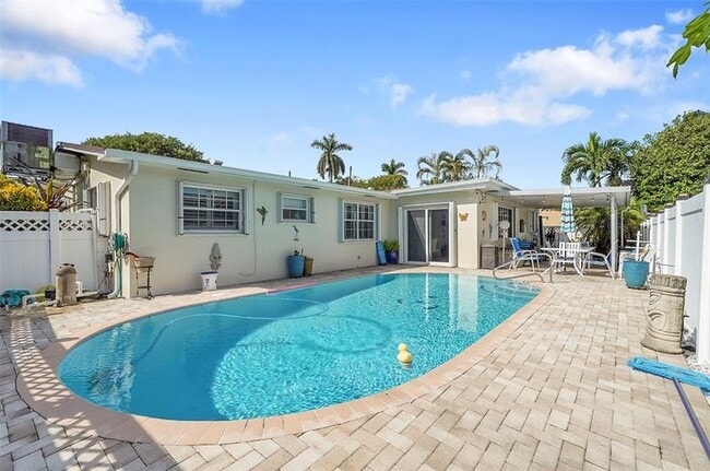 Building Photo - 2705 Roosevelt St