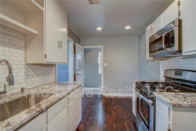 Building Photo - 2644 NW 34th St