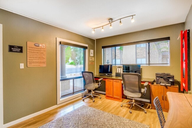 Building Photo - 5995 N 78th St