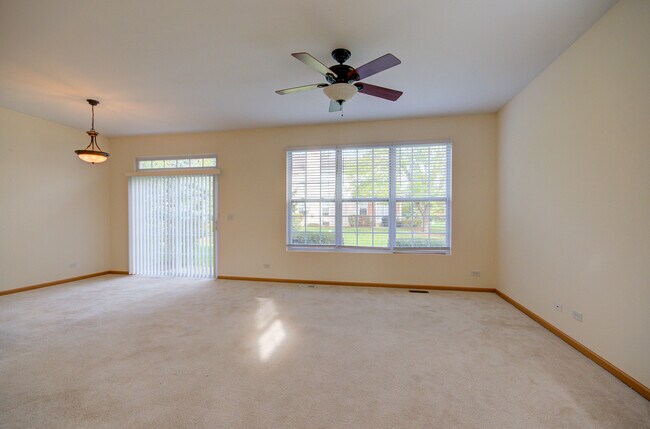 Building Photo - 355 Grape Vine Trail