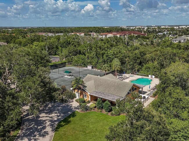 Building Photo - 5122 Manorwood Dr