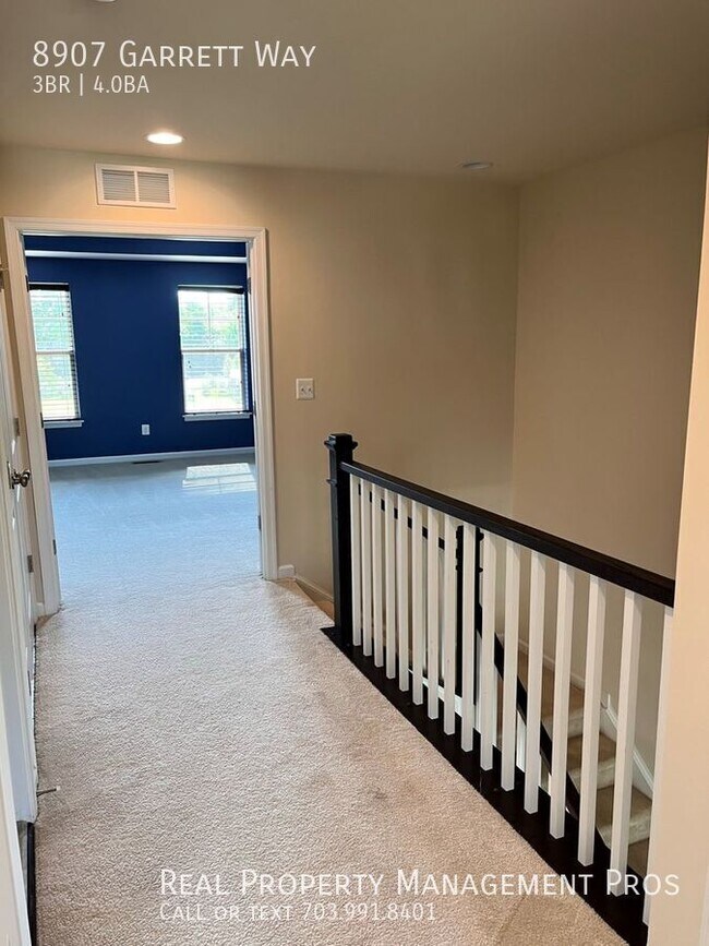 Building Photo - 8907 Garrett Way