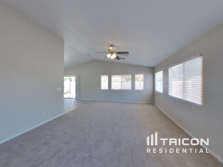 Building Photo - 6225 Grizzly Gorge St
