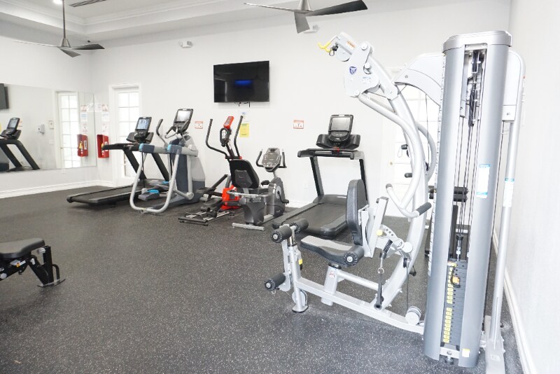 Building Photo - 1987 Nassau Dr