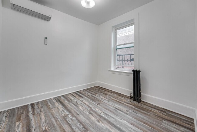 Building Photo - 103 Westover Pl