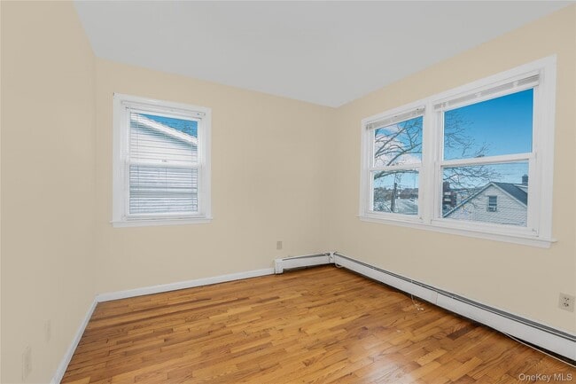 Building Photo - 26 Fairview Ave