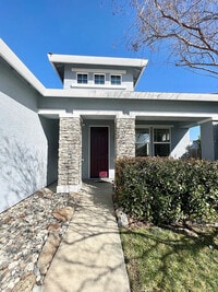 Building Photo - Stunning 4 bedroom 2 bathroom home in Linc...