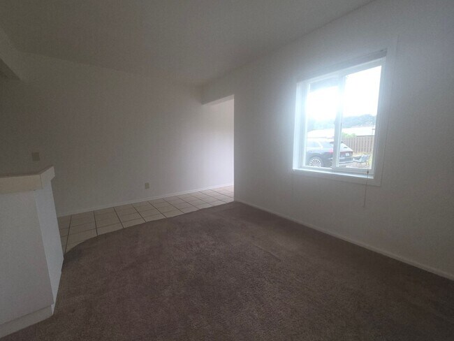 Building Photo - Small Cozy 1 Bedroom 1 Bath in Central Ojai
