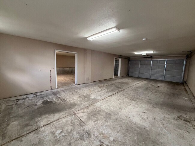 Building Photo - 908 Keith Ln