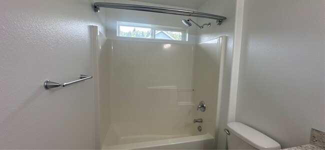 Building Photo - 215 Pioneer Dr