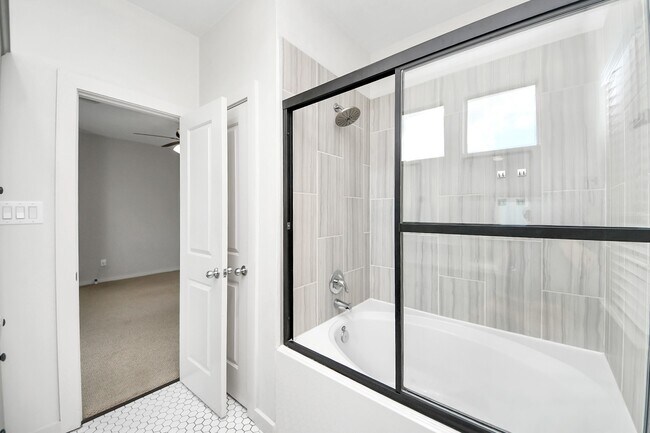 Building Photo - 5319 Avenue J