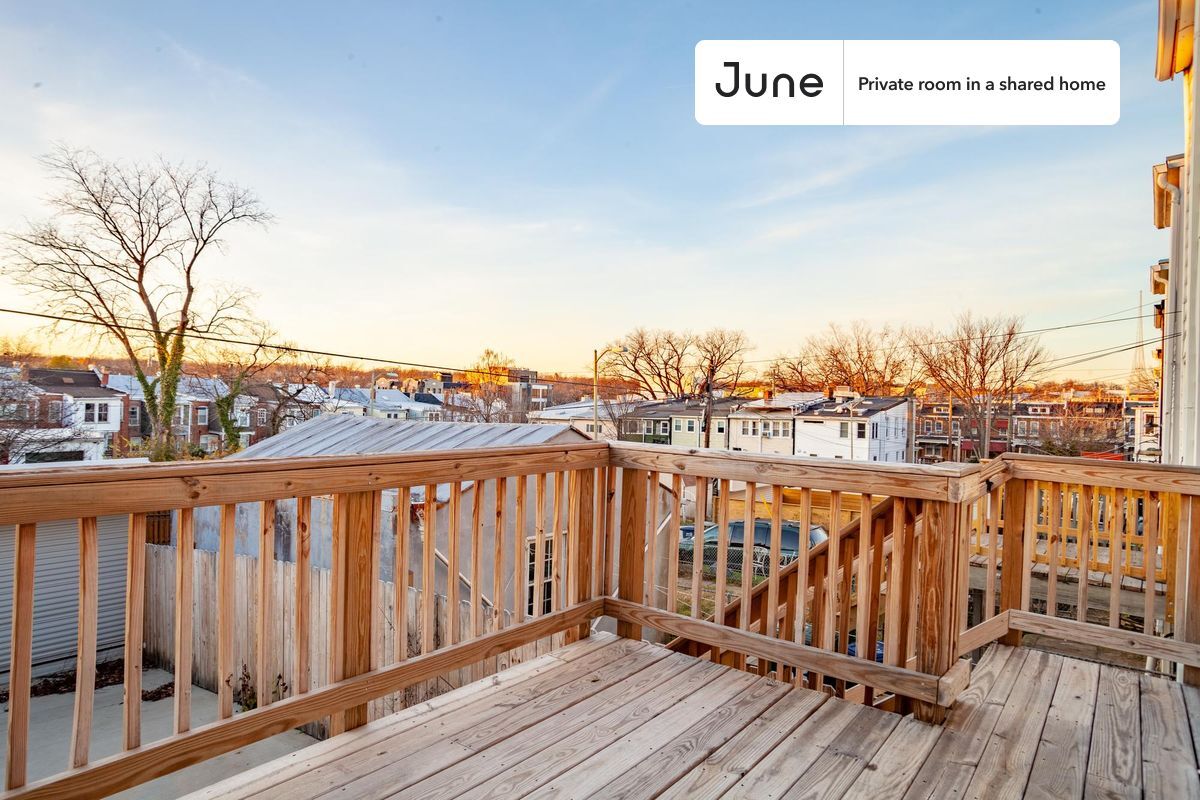 Building Photo - Room in Shared 4 bed/3.5 bath home