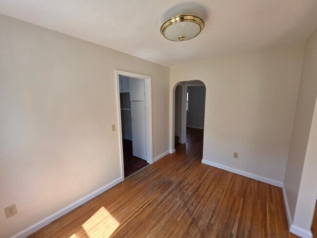 Building Photo - Cute 3 Bedroom Single Family Available Soon Greece Schools